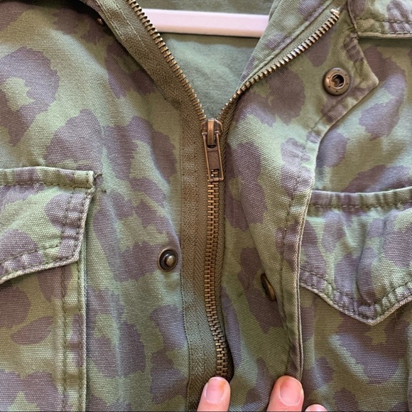 Urban Outfitters Green Leopard Print Military/Utility Style Jacket Size Small - Picture 9 of 10